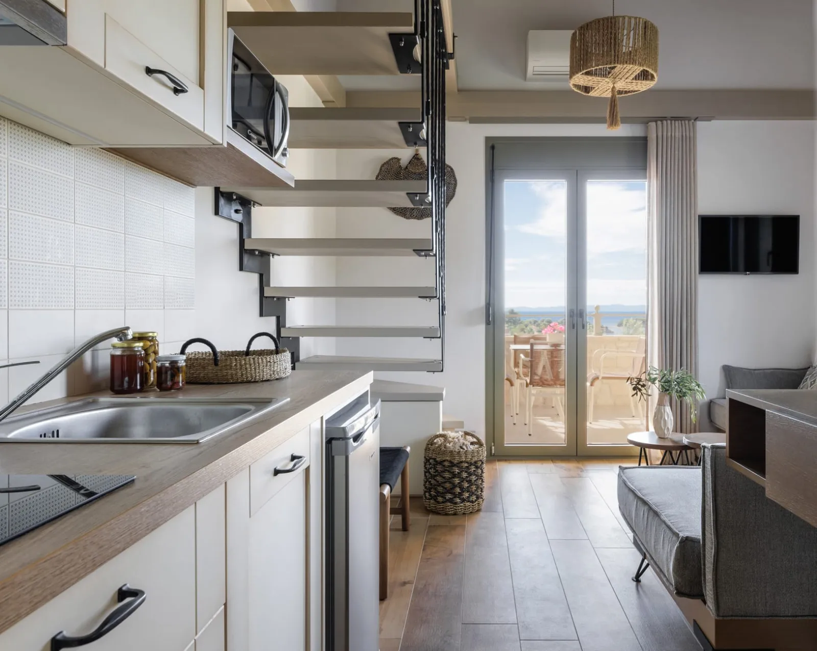Executive Suites Sea View