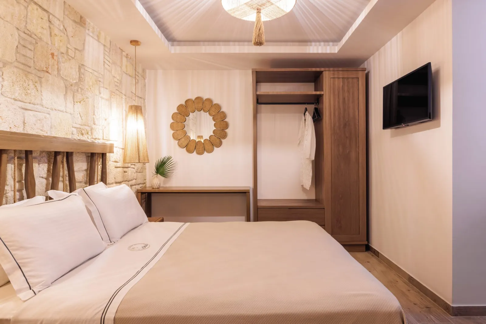 Deluxe Suite 2 level