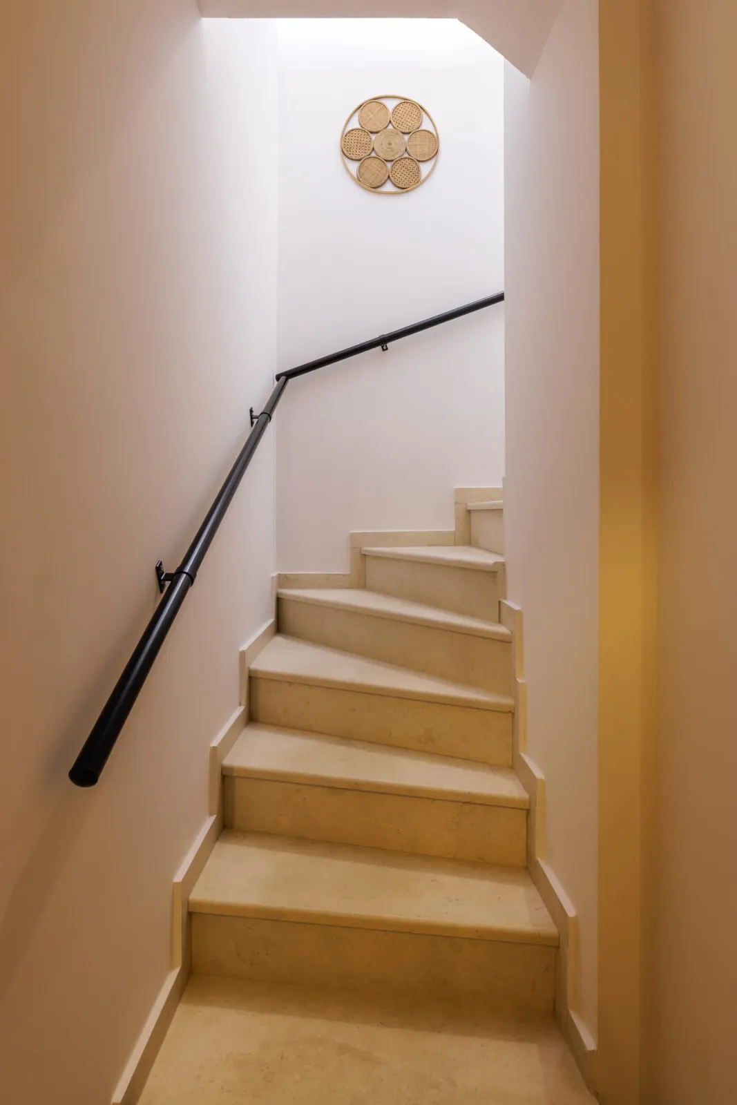Deluxe Suite 2 level