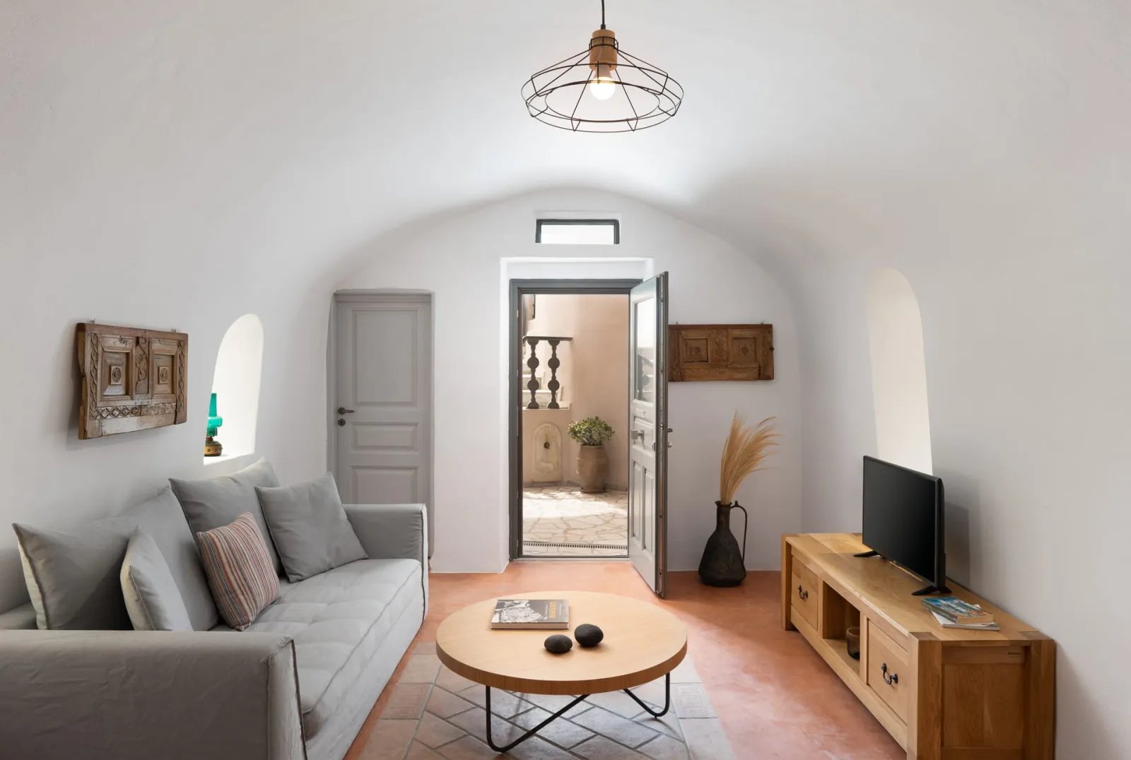 Cave Suite