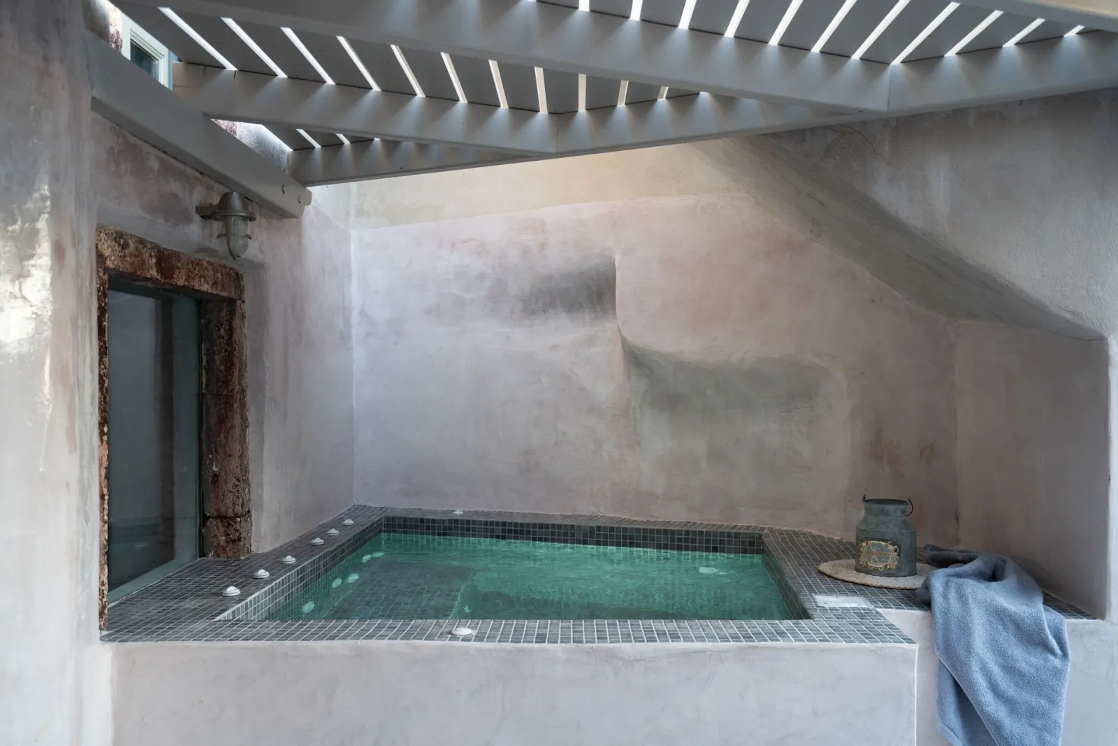 Premium Suite with Outdoor Hot Tub