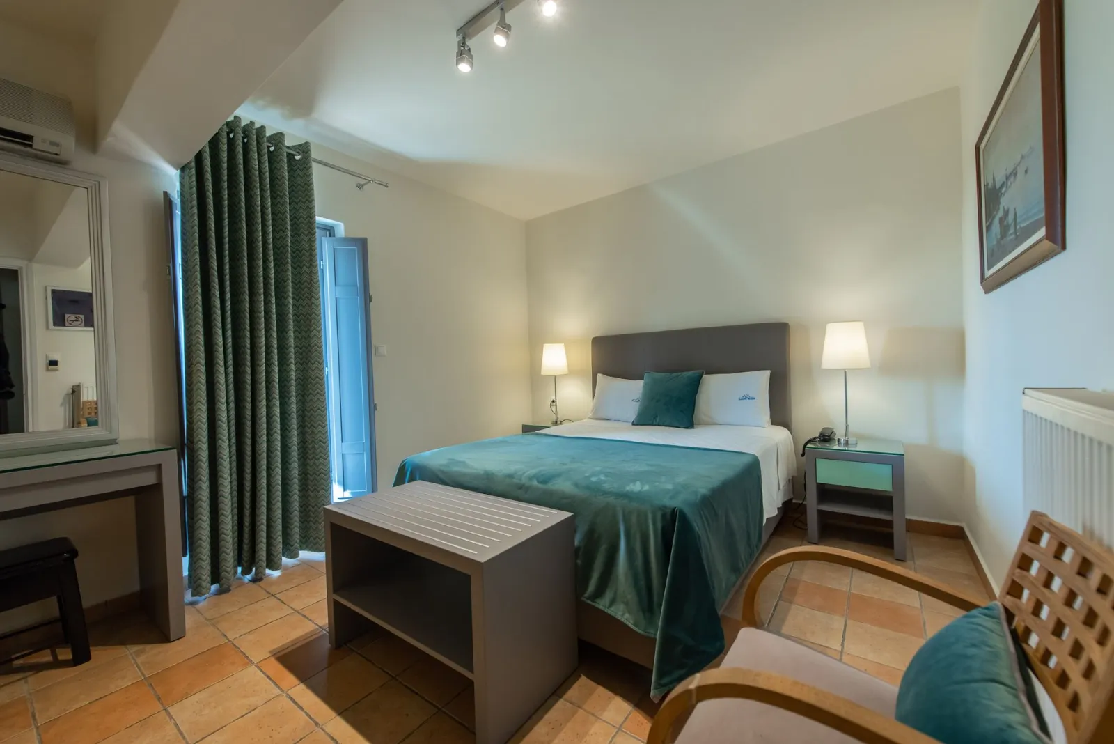 Standard Side Sea View Room