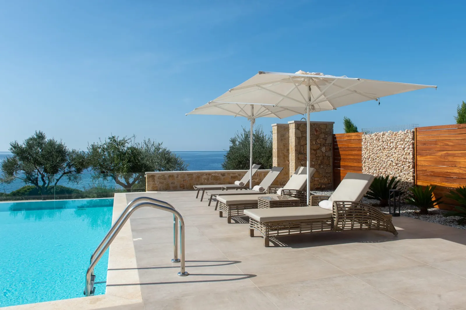 Villa IΙ with Private Pool