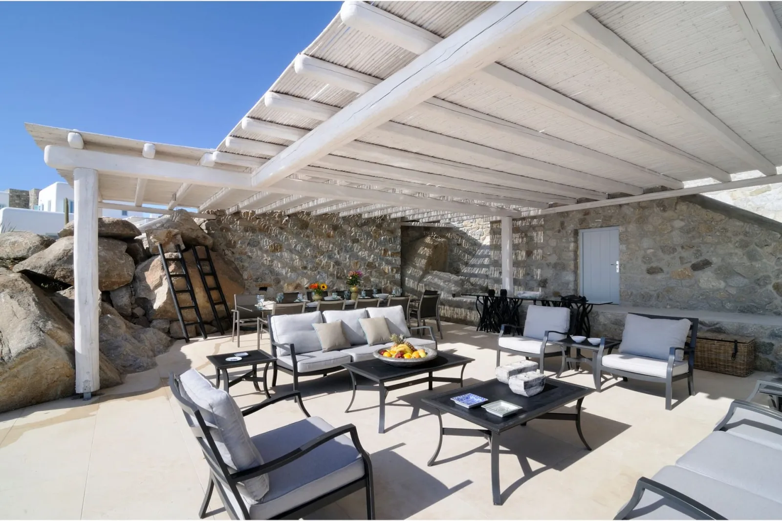 7 Bedrooms | Theoni | Pouli