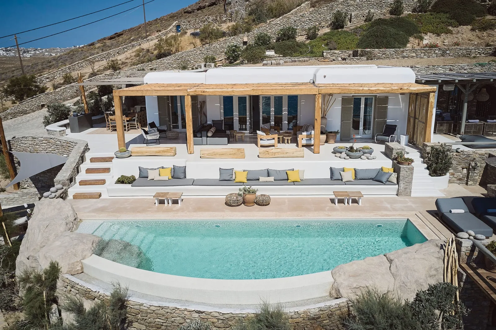 7 Bedrooms | Posidonia | Ftelia
