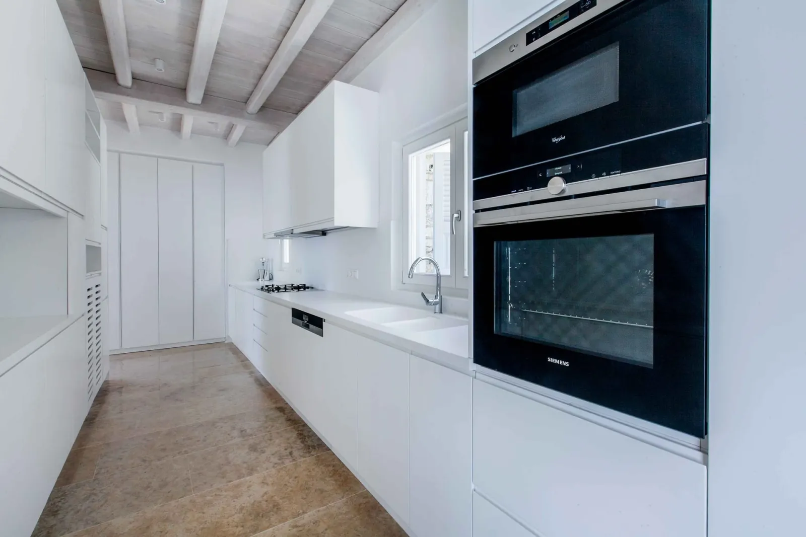 8 Bedrooms I Antigoni I Agios Lazaros