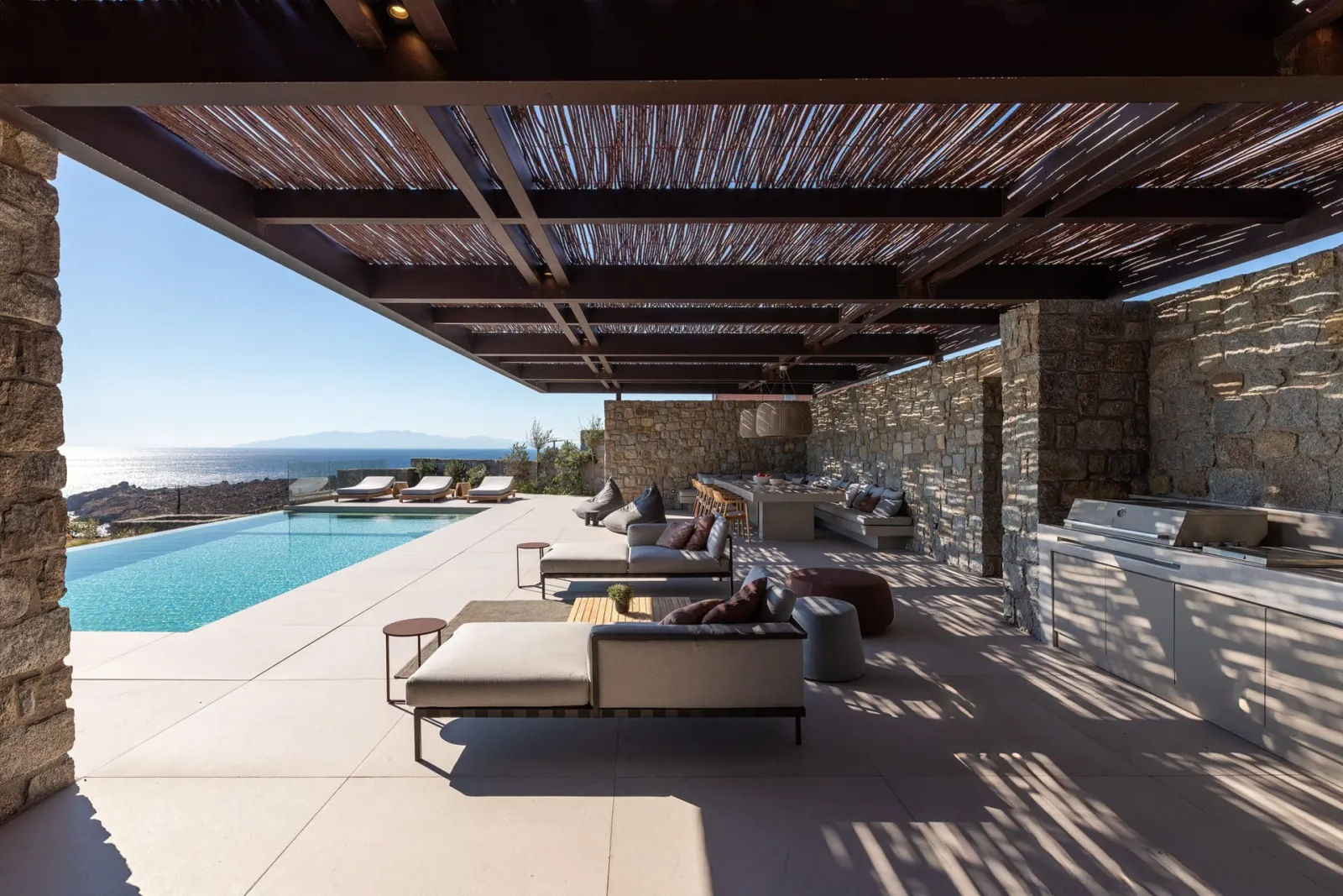 10 Bedrooms I Etheria I Aleomandra