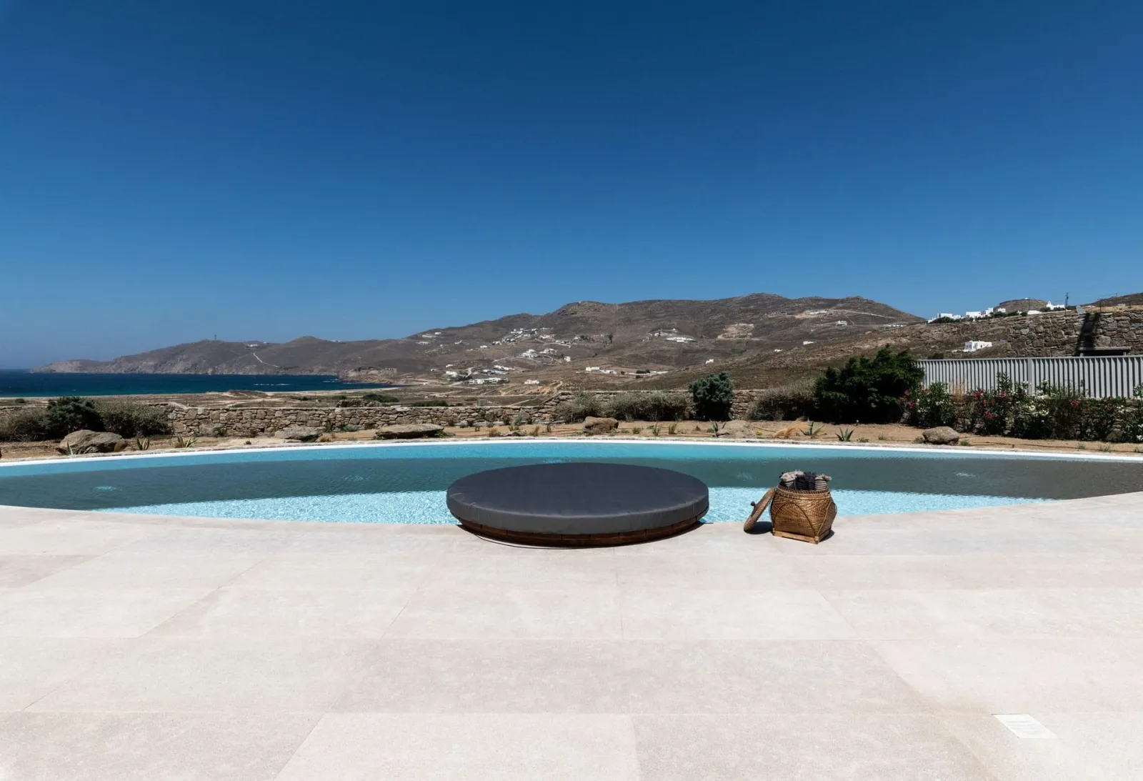5 Bedrooms I Kassiopi I Ftelia