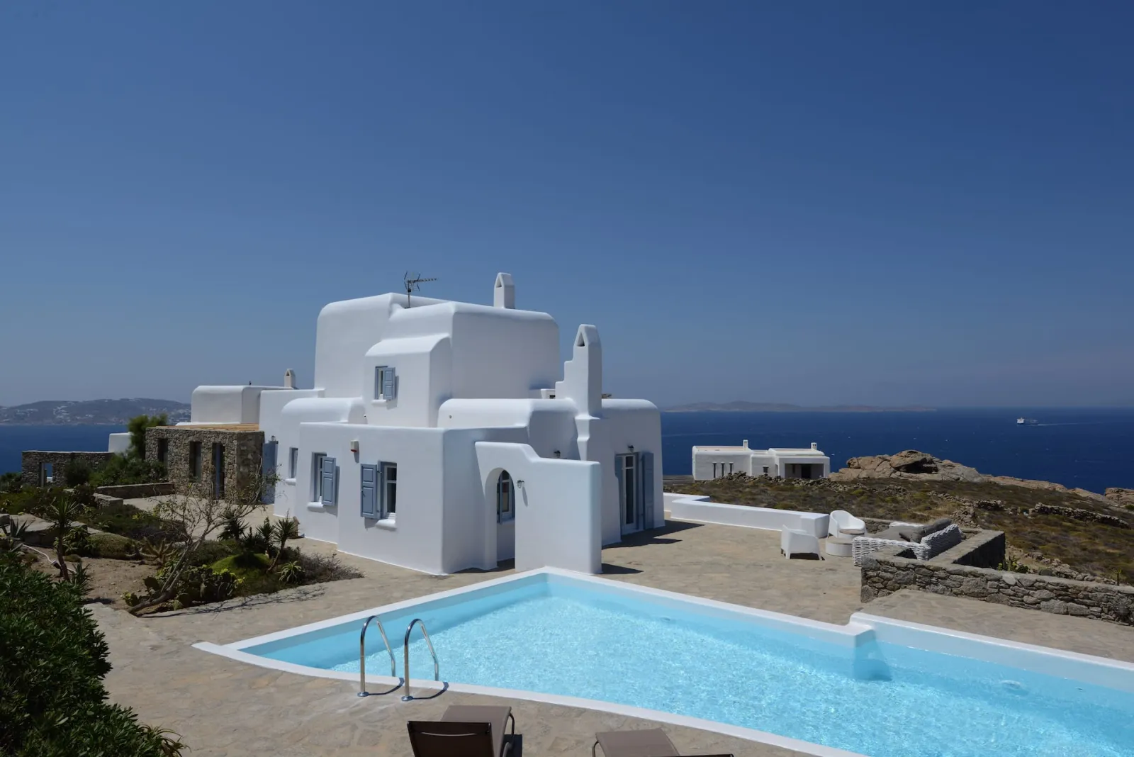 5 Bedrooms I Melena I Choulakia