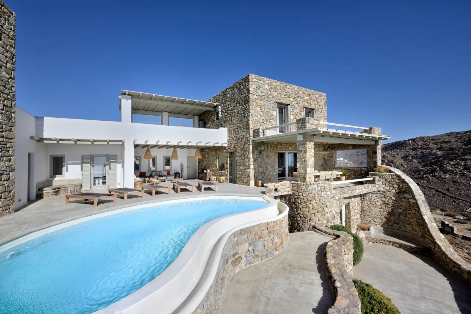 4 Bedrooms I Petra I Agrari