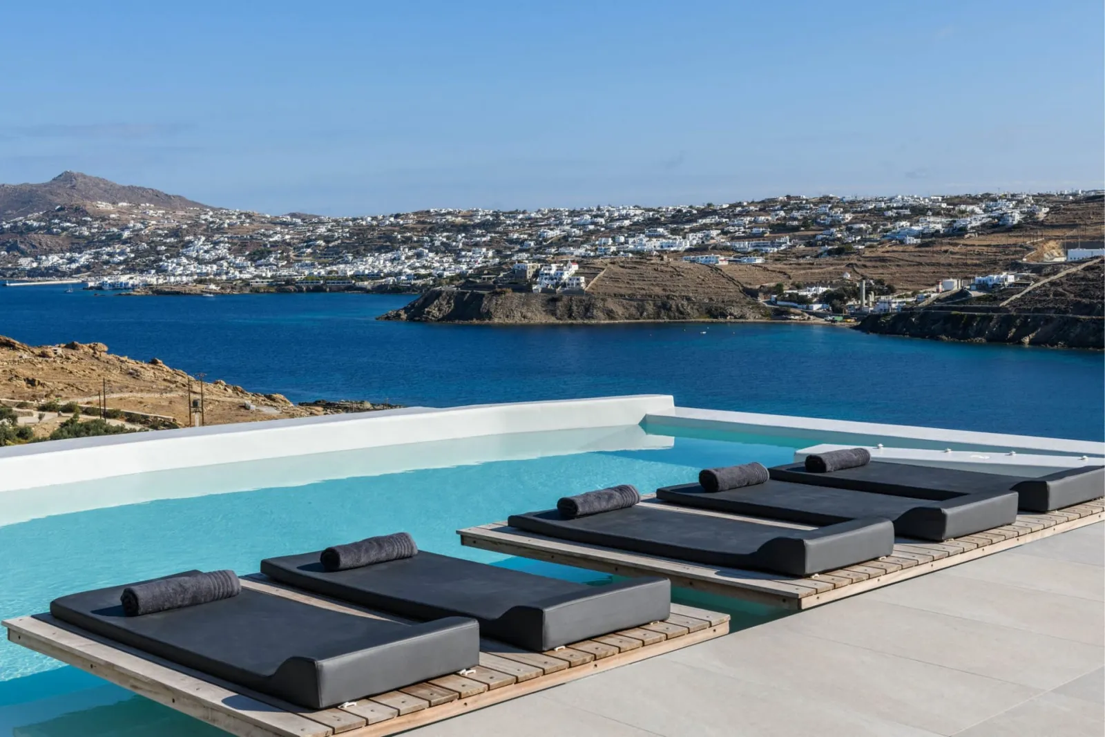 7 Bedrooms I Alpia I Kanalia