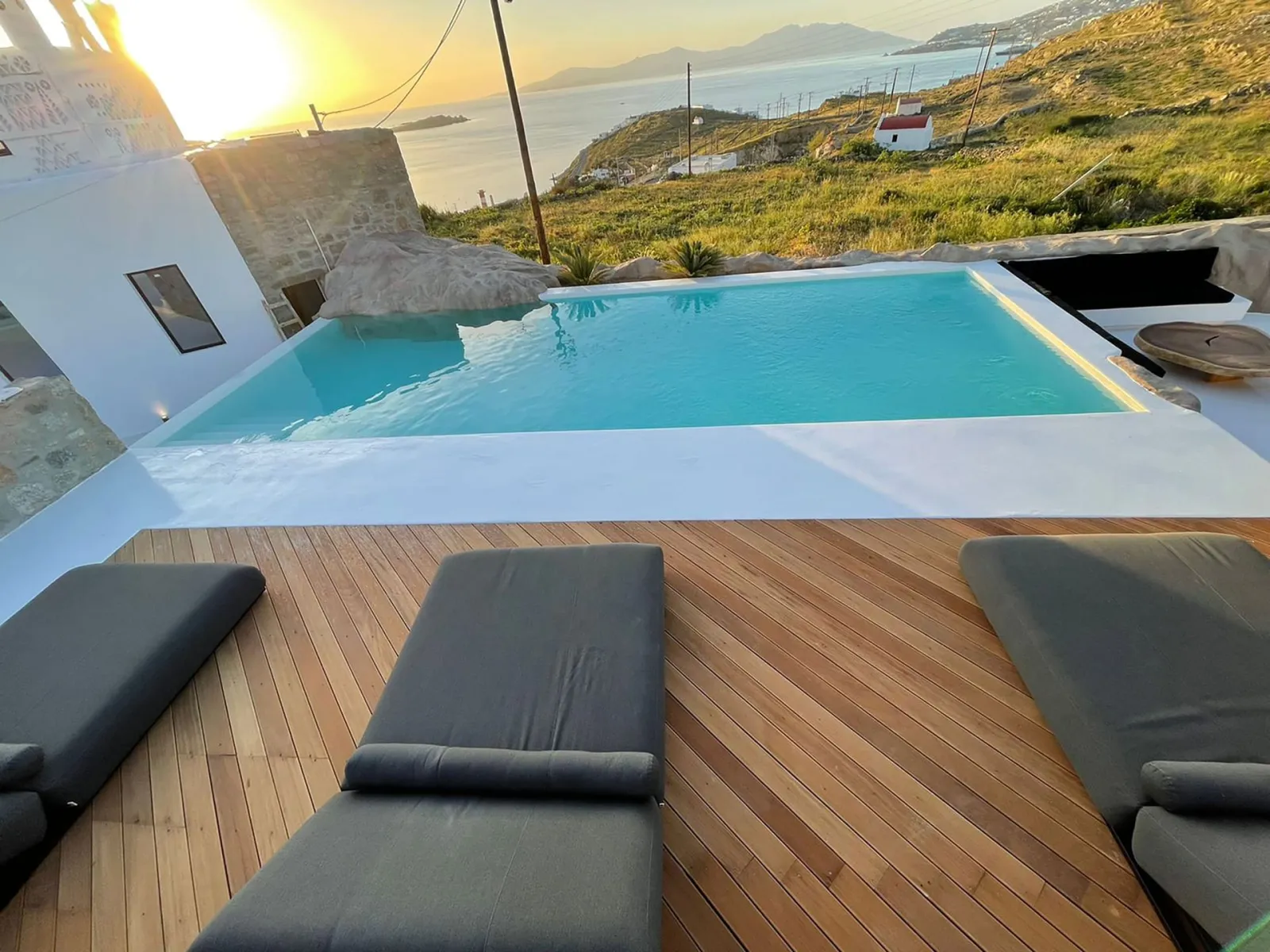 6 Bedrooms I Perla I Mykonos Town