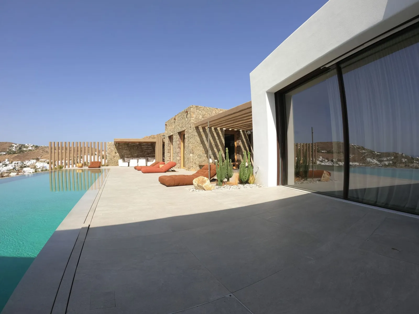 6 Bedrooms I Theogony I Agios Ioannis