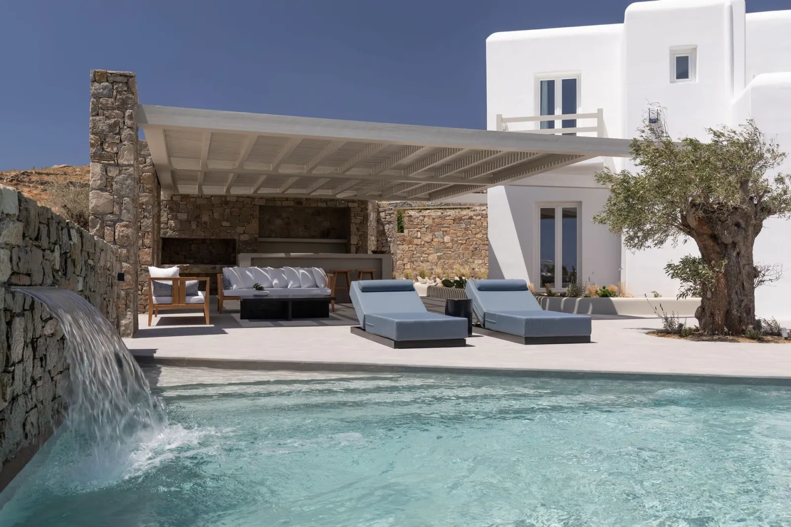 5 Bedrooms I Galazia I Kalafatis