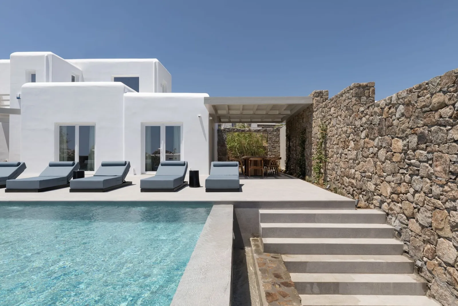 5 Bedrooms I Galazia I Kalafatis