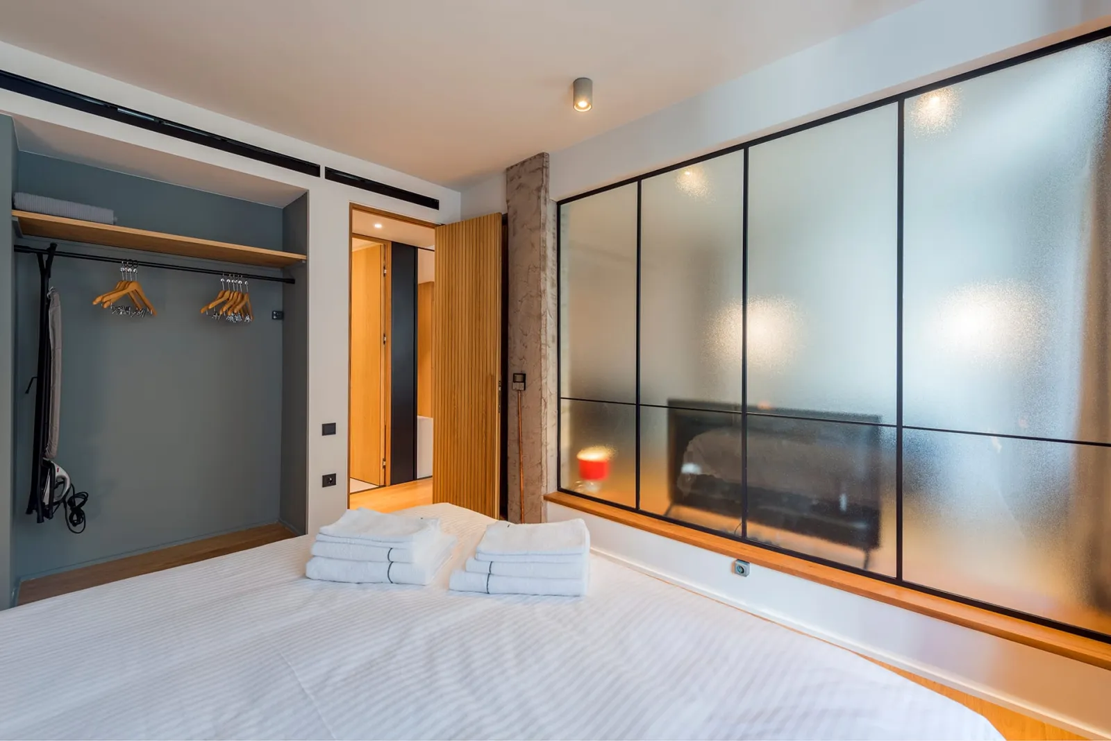 1 Bedroom Superior Apartment with City View