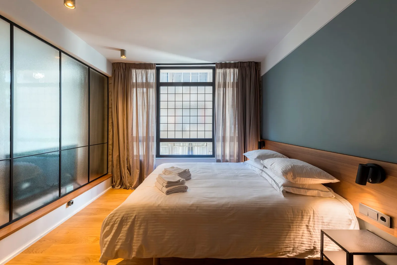 1 Bedroom Superior Apartment with City View