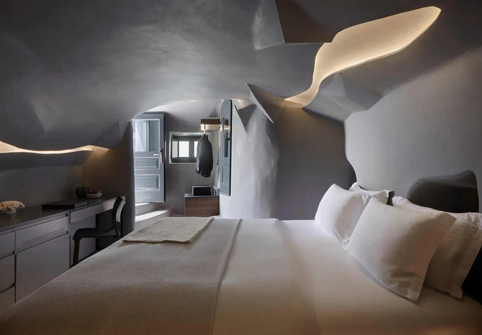 Junior Suite Sunset View with Heated Cave Pool