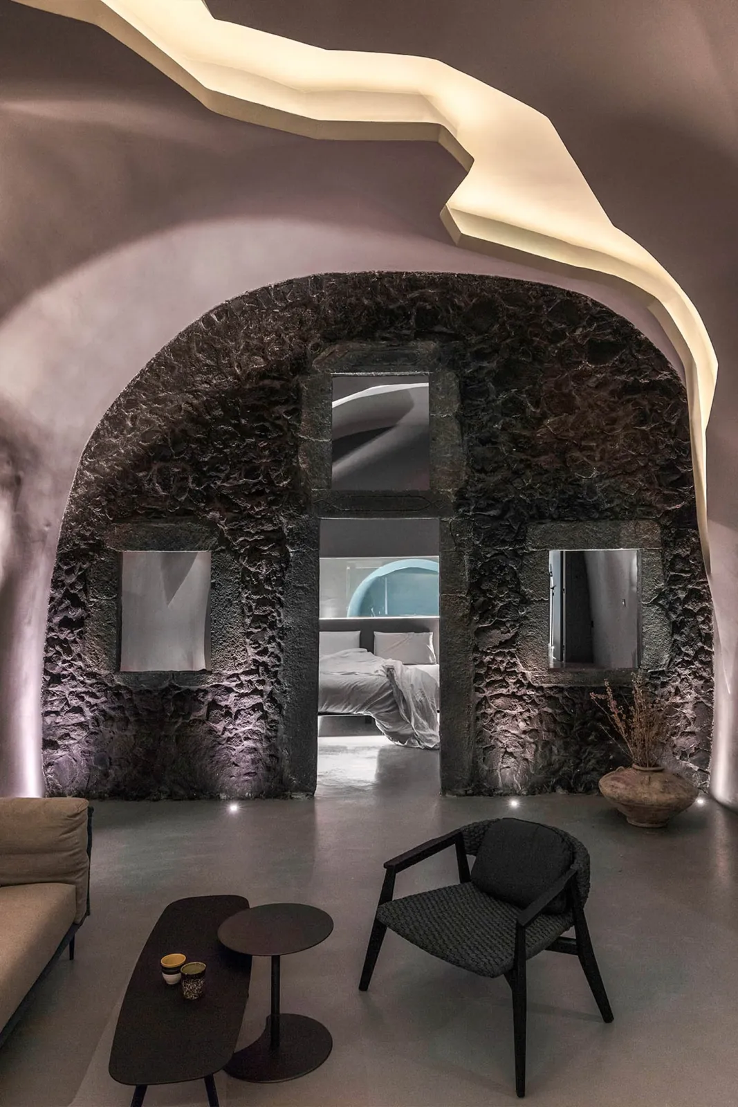 Cave Three Bedroom Villa with Outdoor Hot Tub & Indoor Pool