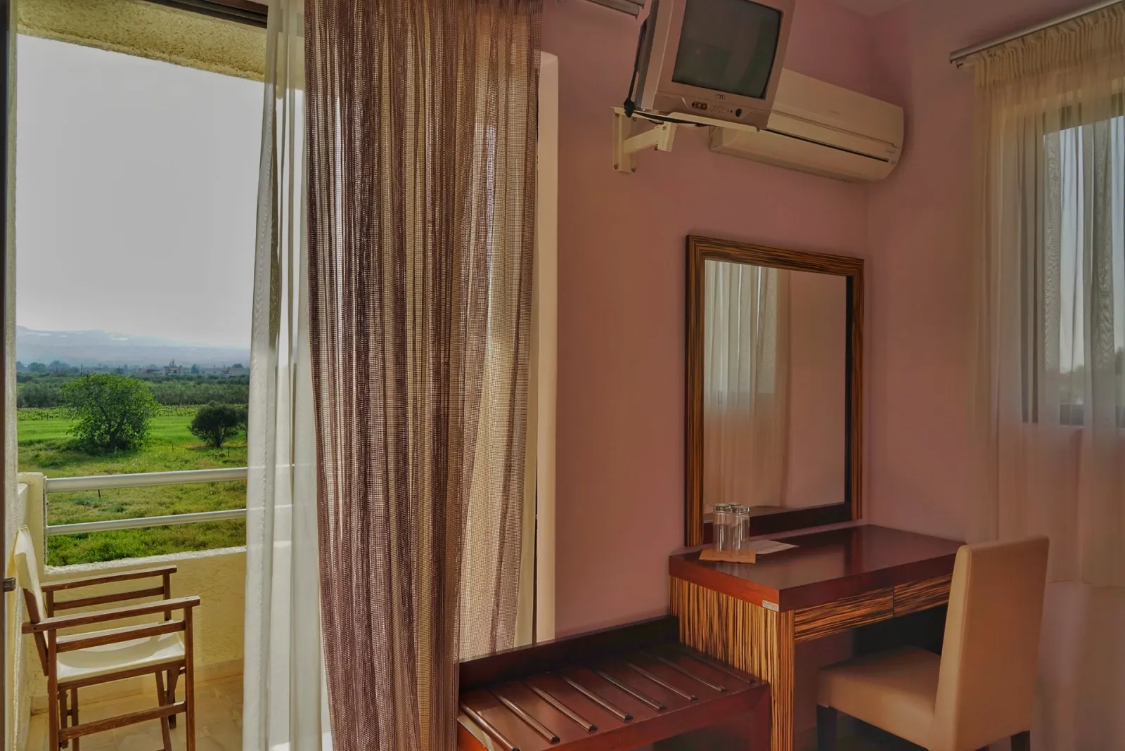 Standard Triple Room Garden View