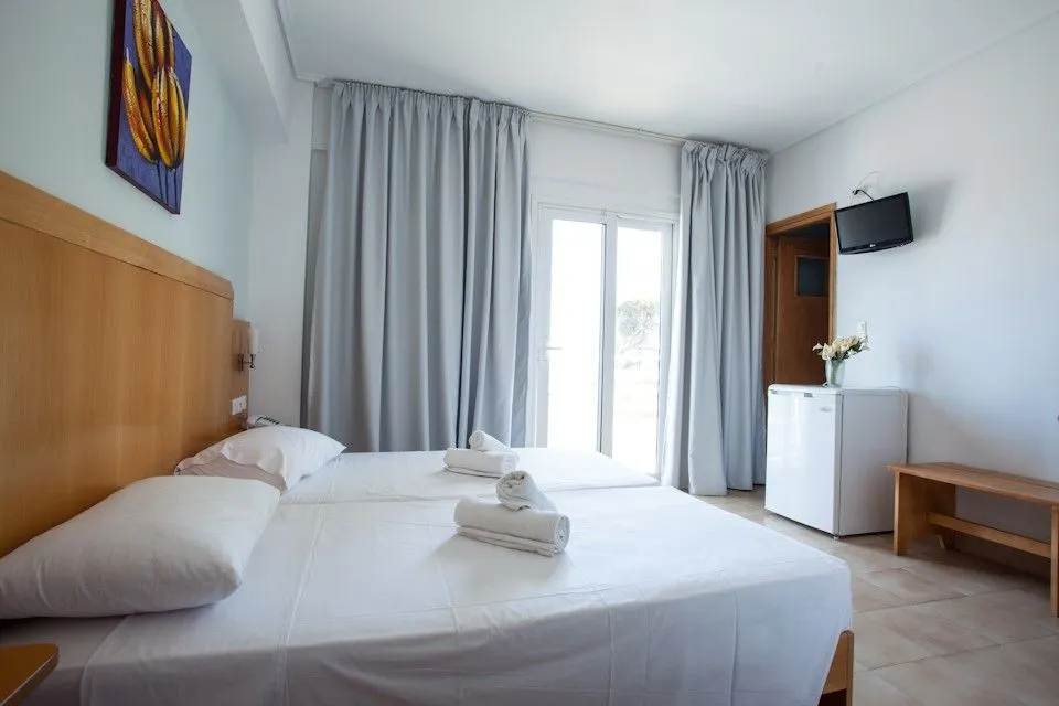 Twin Room with Sea or Partial Sea View