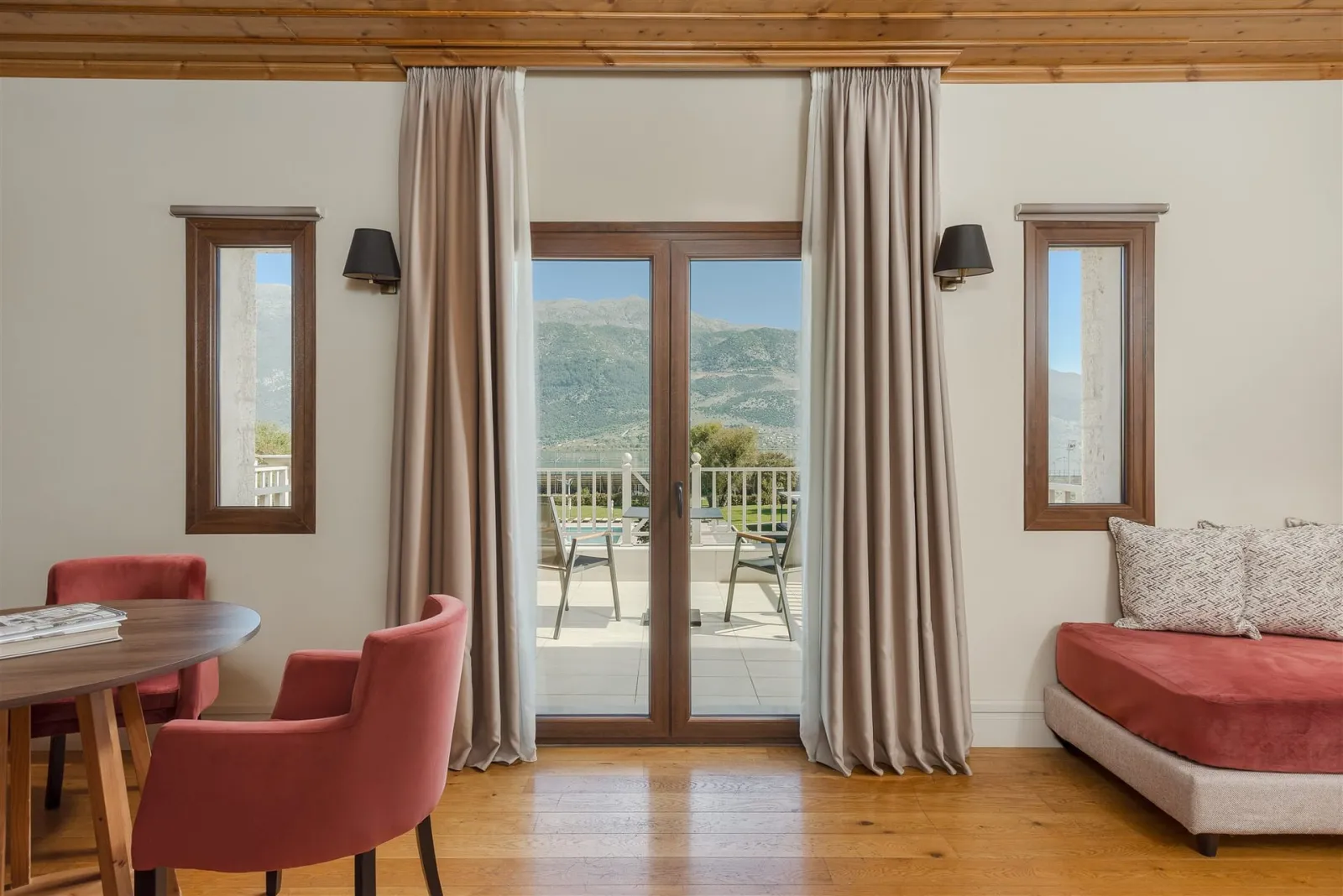 Lake Suite