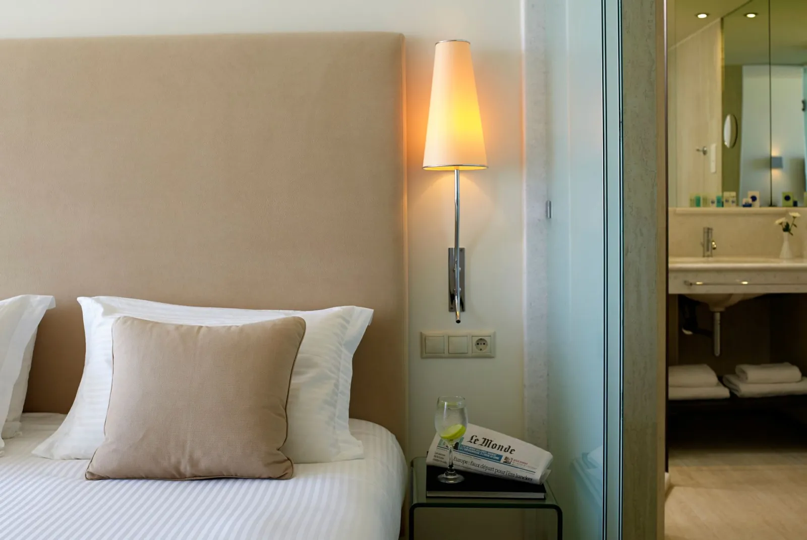 Junior Suite Side Sea View