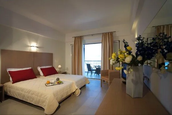 Double|Twin  Room with Sea View