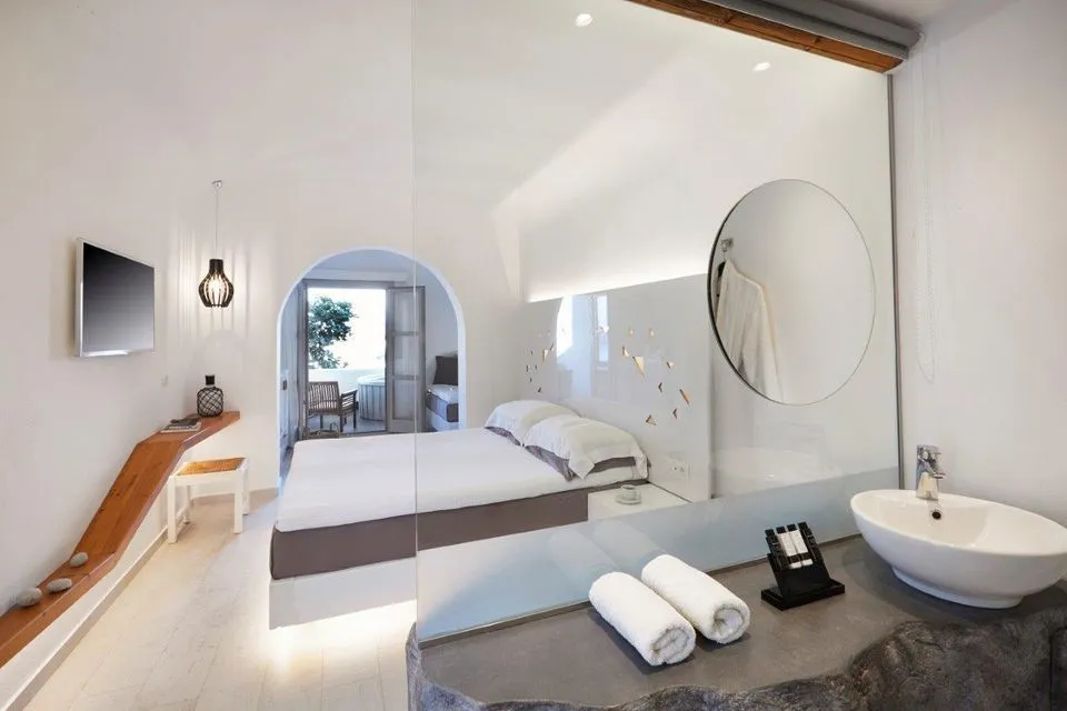 Deluxe Room with Sea View &amp; Private Outdoor Air Jetted Tub
