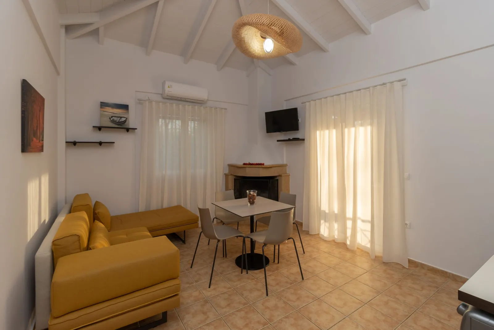 Apartment 4