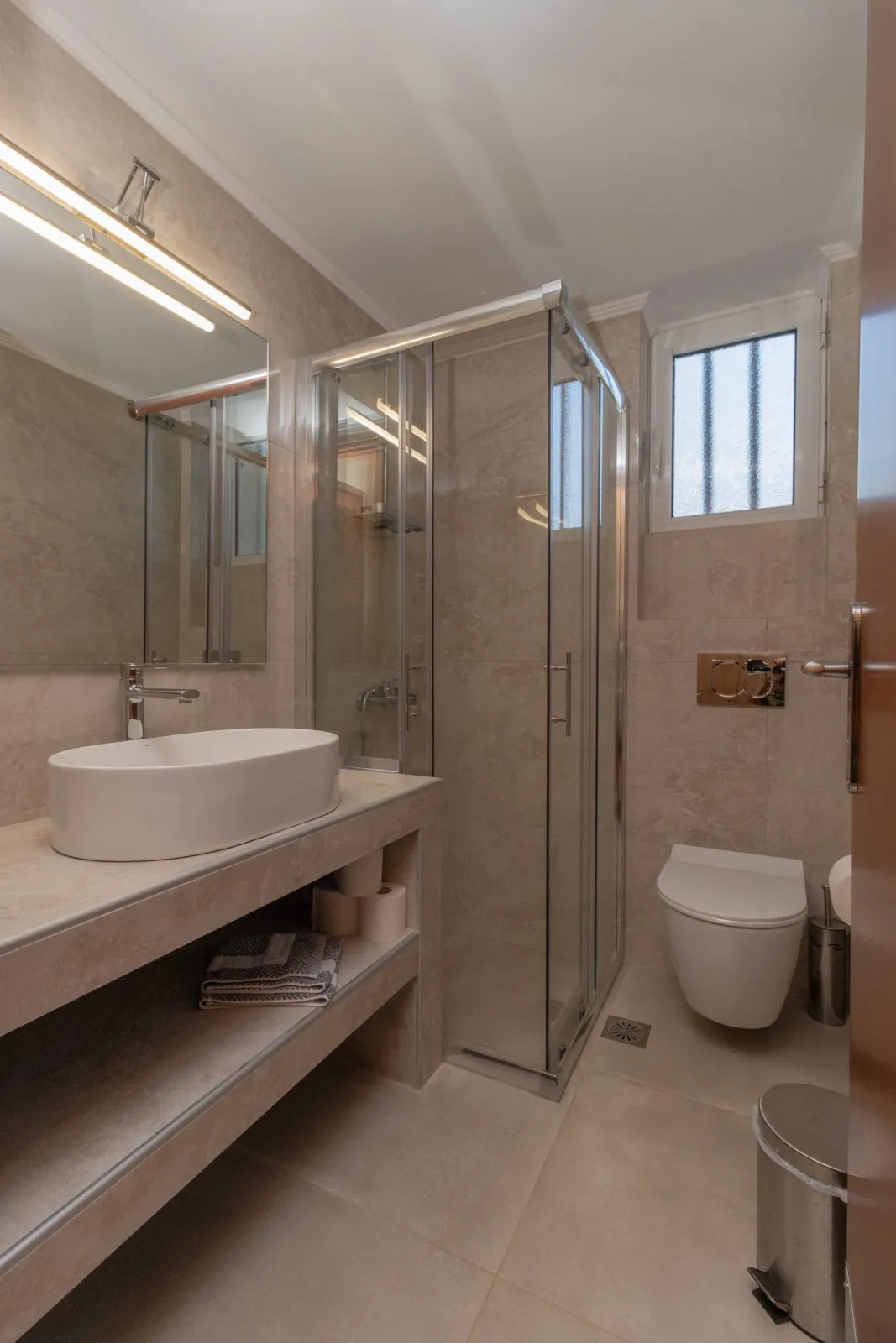 Apartment 6