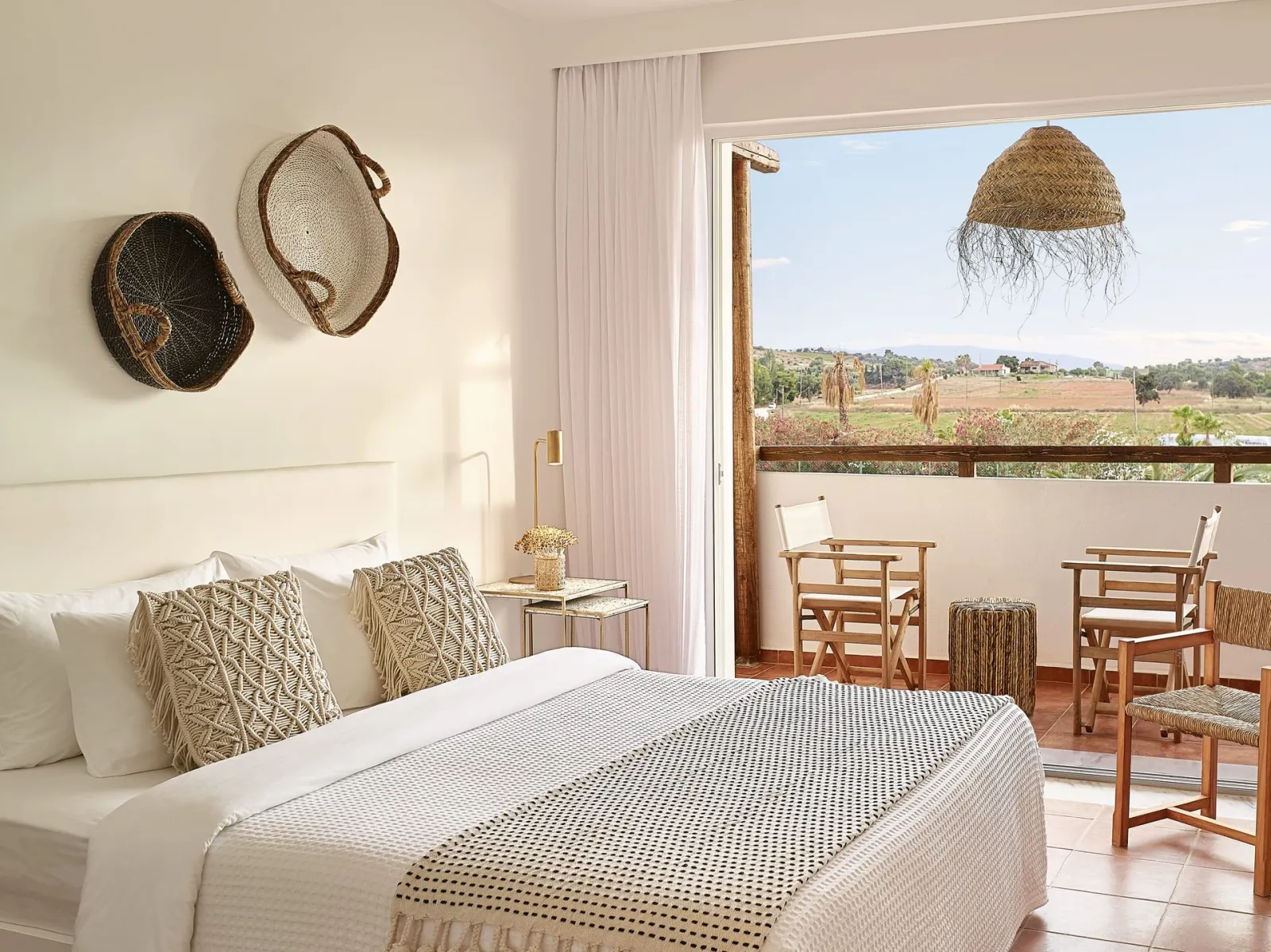 Casa Room Fields View & Private Balcony