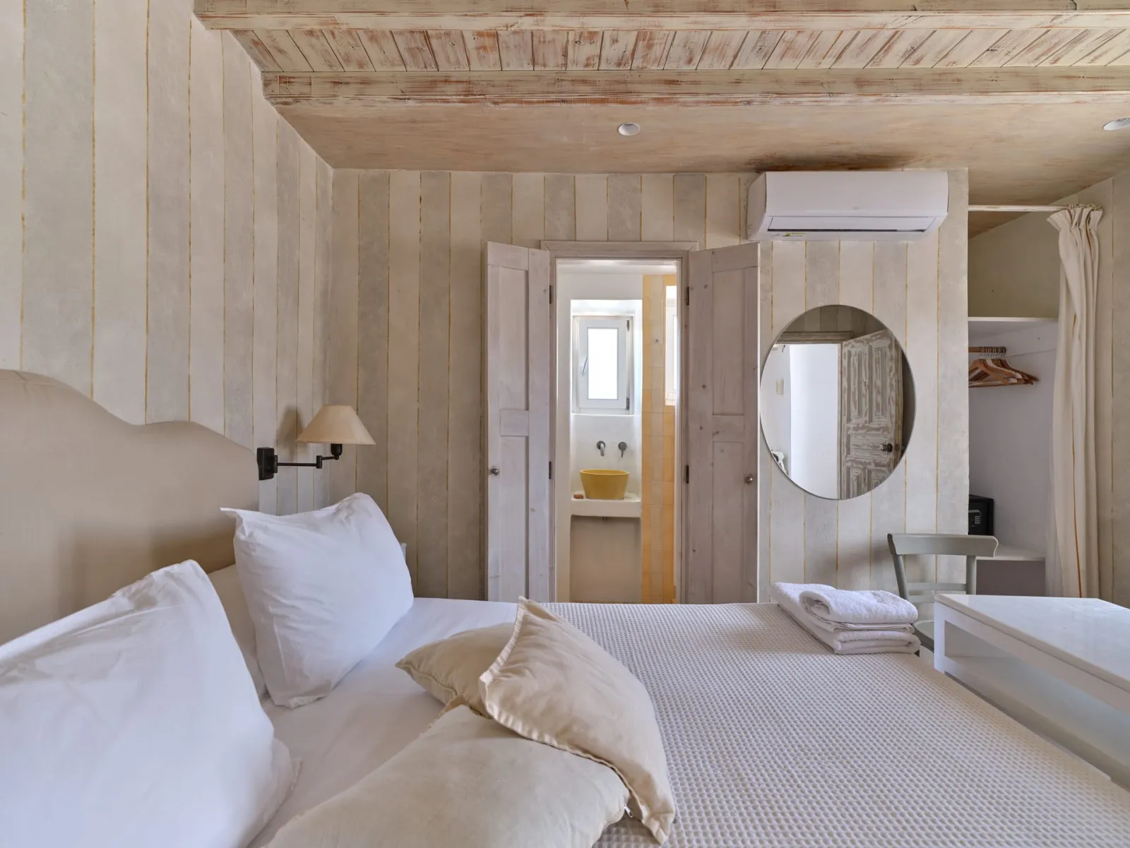 Cozy Double Room