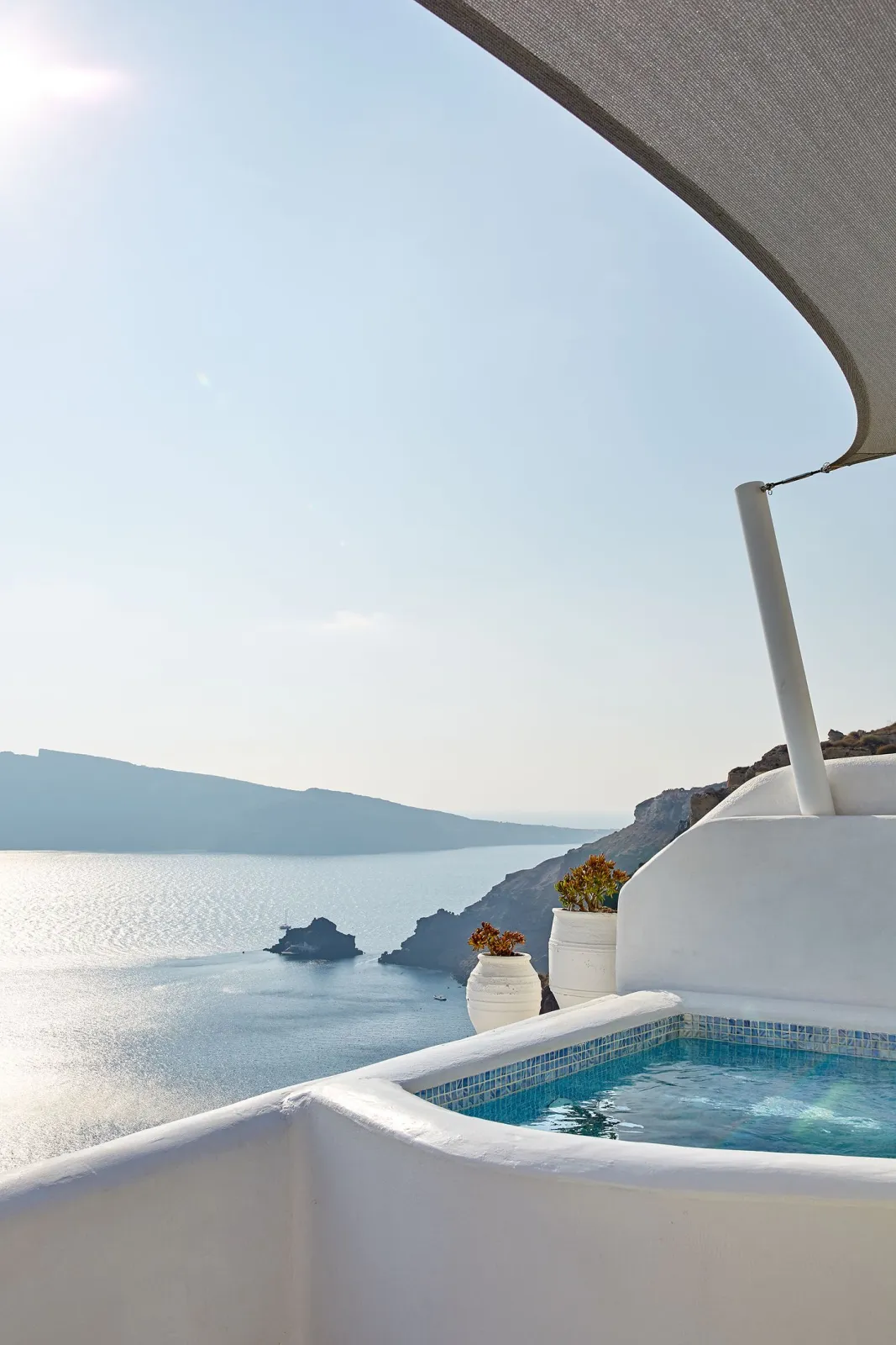 Senior Villa with Outdoor Plunge Pool and Caldera View