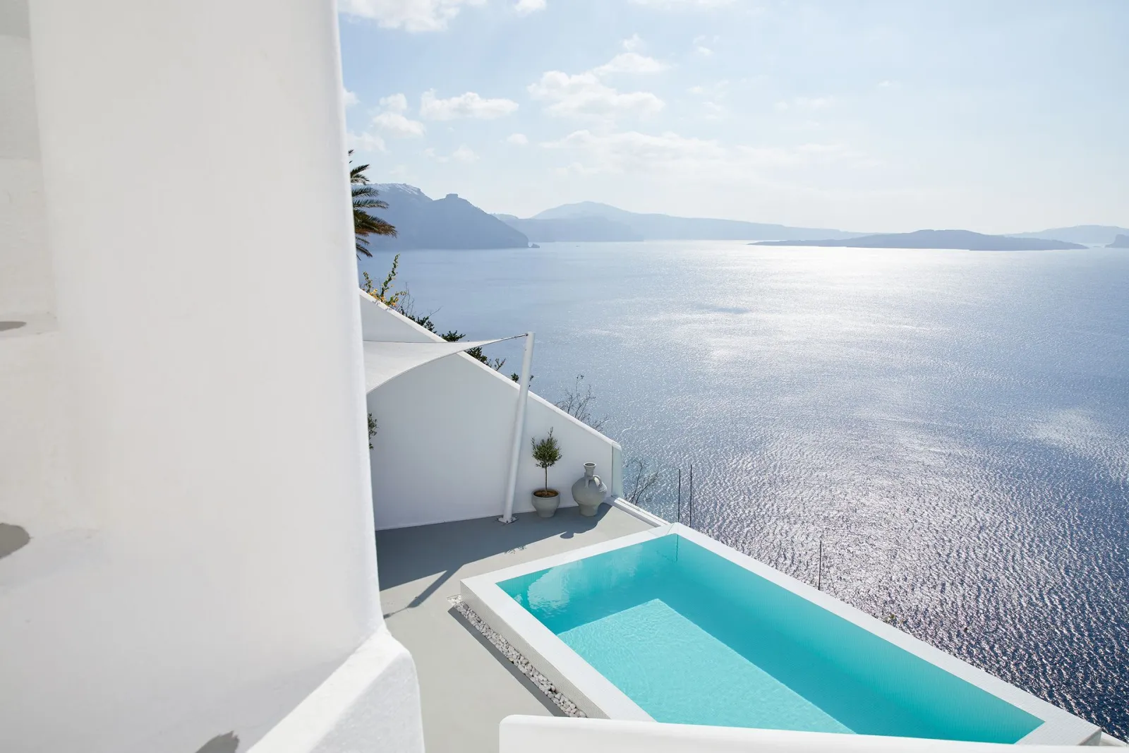 Deluxe Villa with Outdoor Private Heated Pool and Caldera View