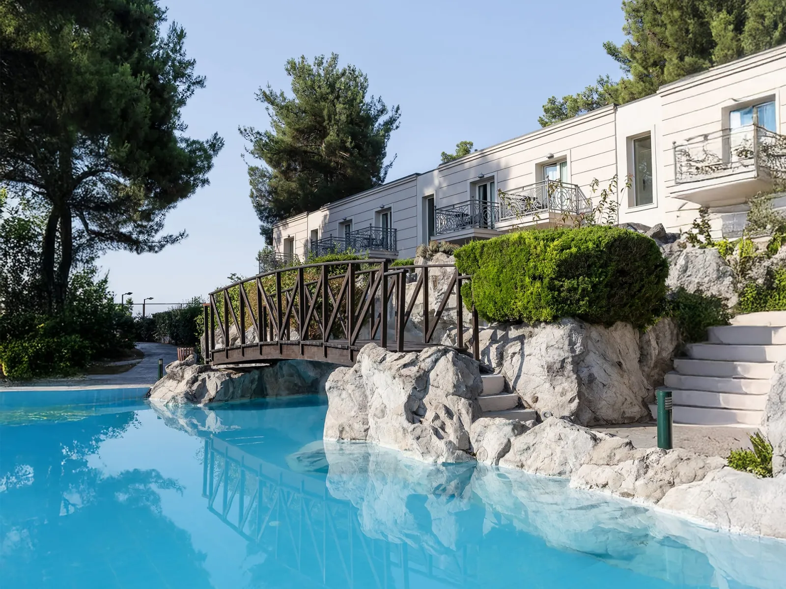 Bungalow Pool View