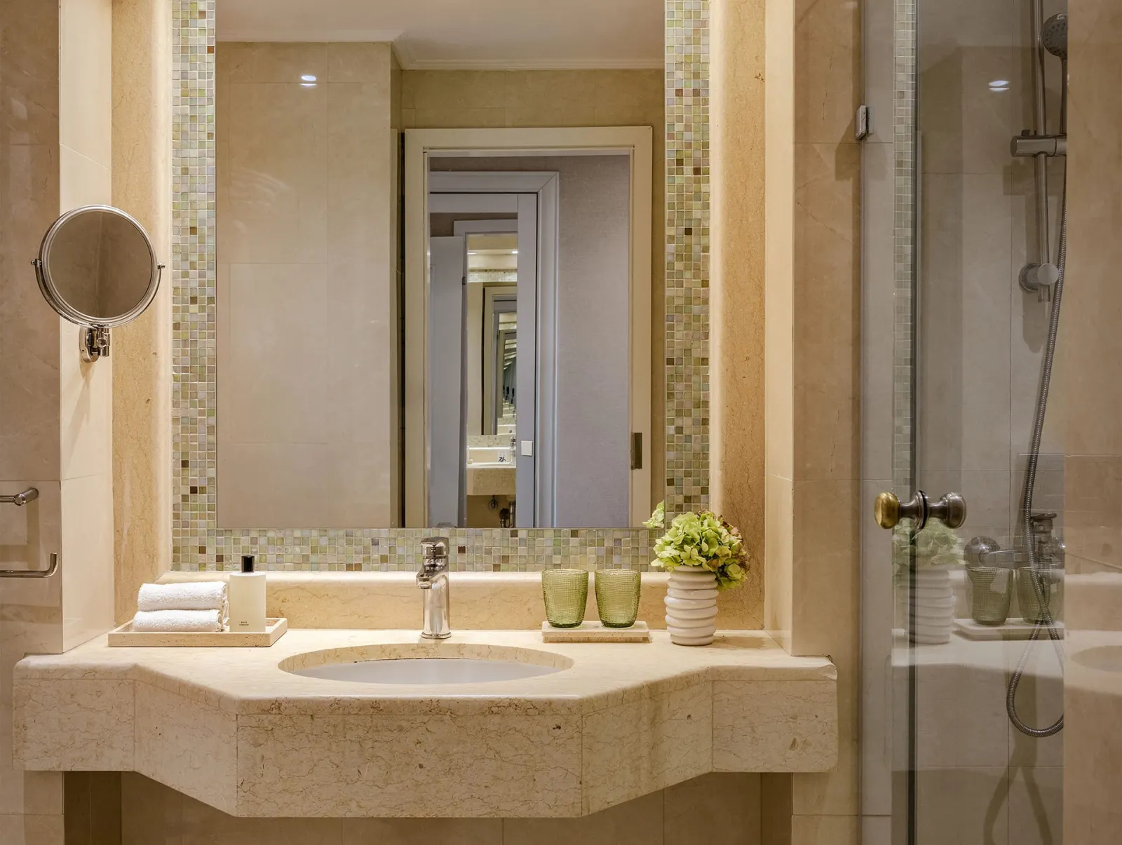 Superior Guestroom Hotel or Garden View