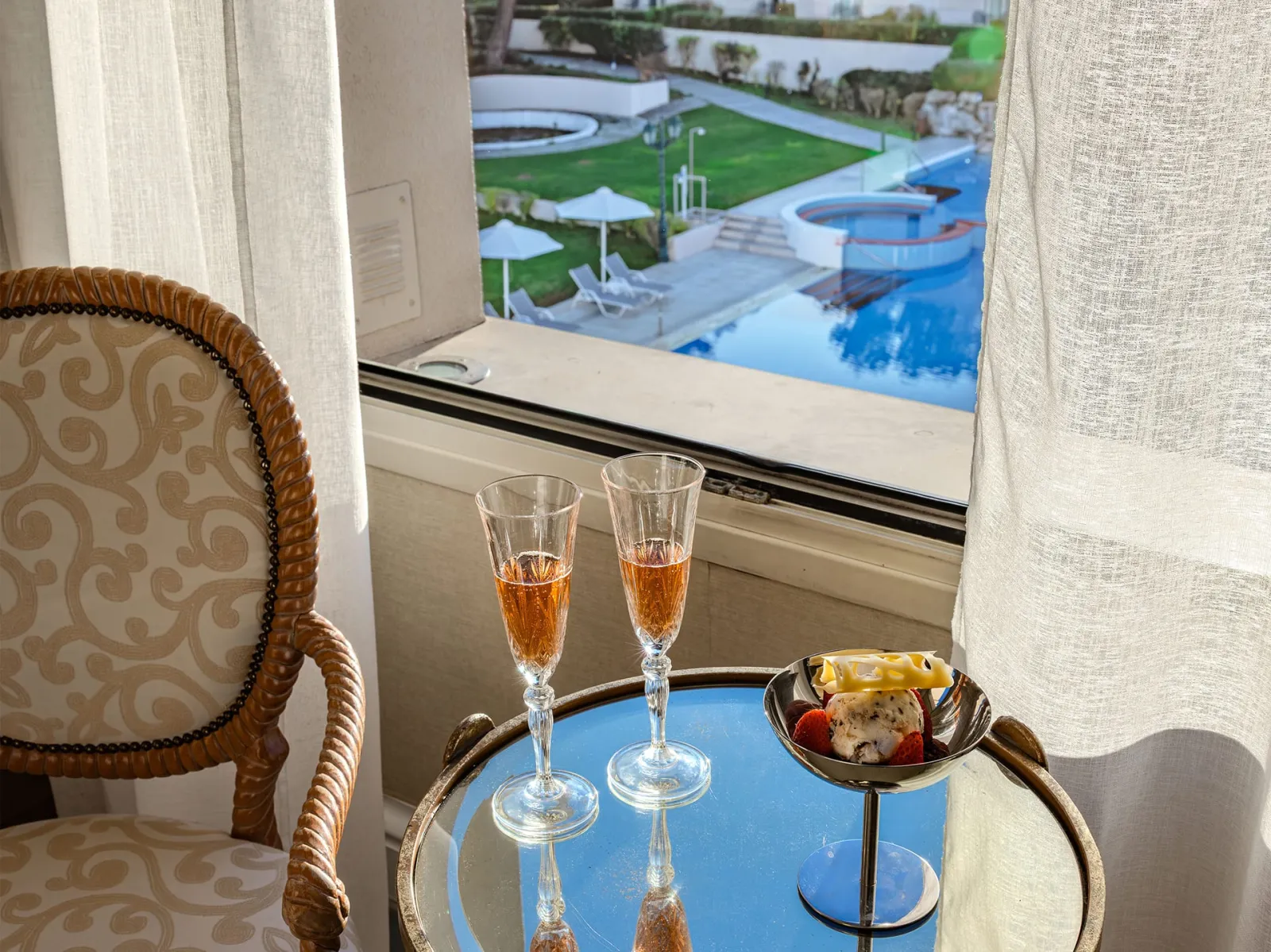 Superior Guestroom Pool View