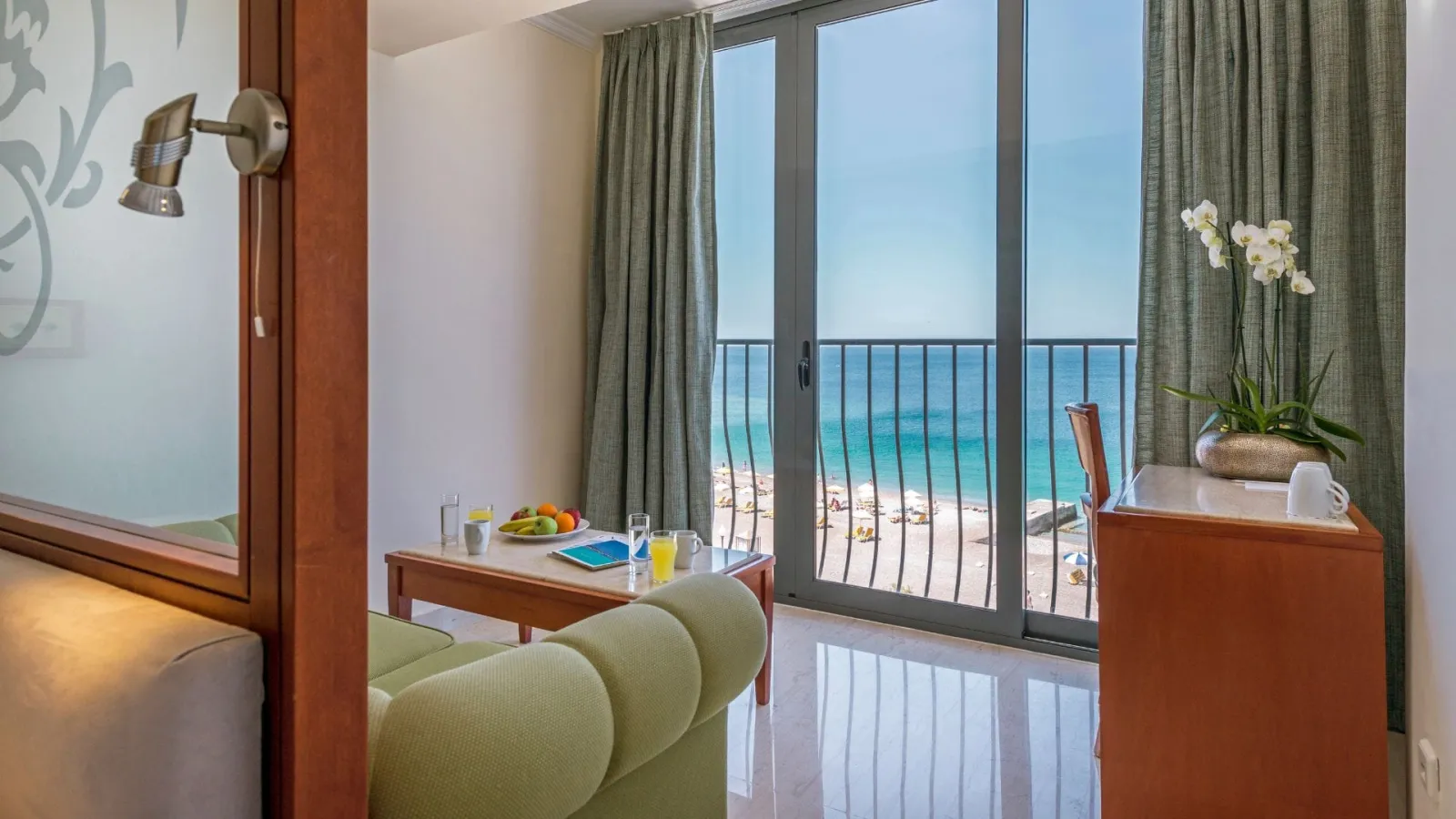 Twin Sea View
