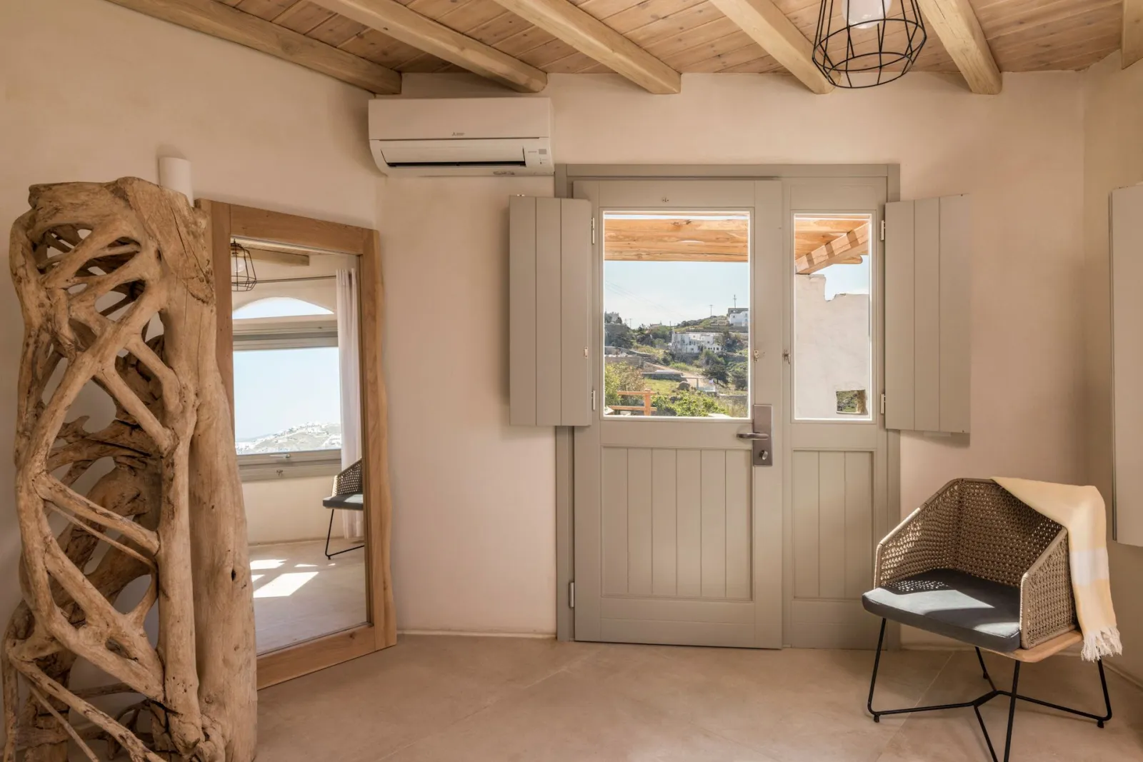 Superior Sunset Suite with Private Terrace &amp; Outdoor Hot Tub