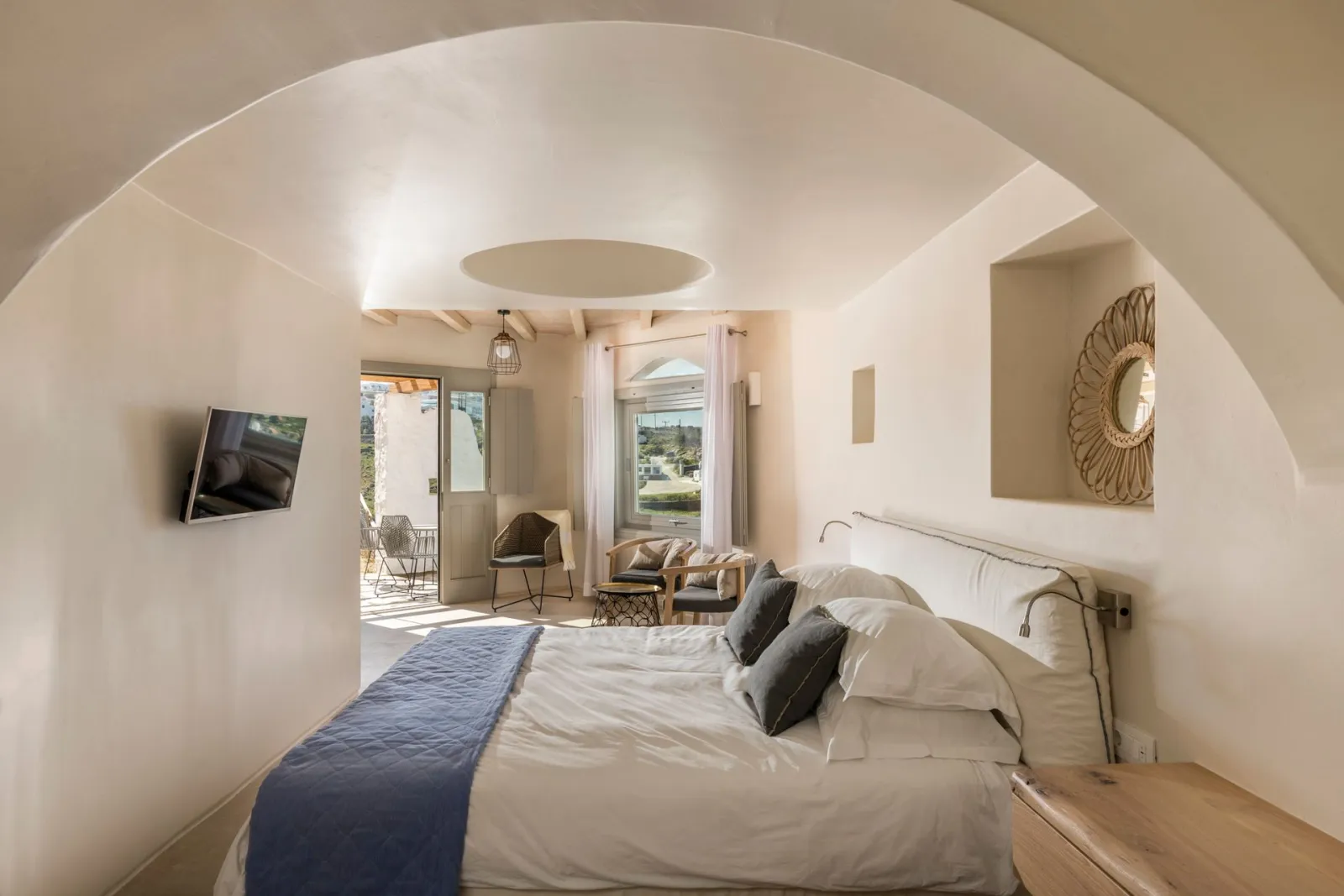 Superior Sunset Suite with Private Terrace & Outdoor Hot Tub