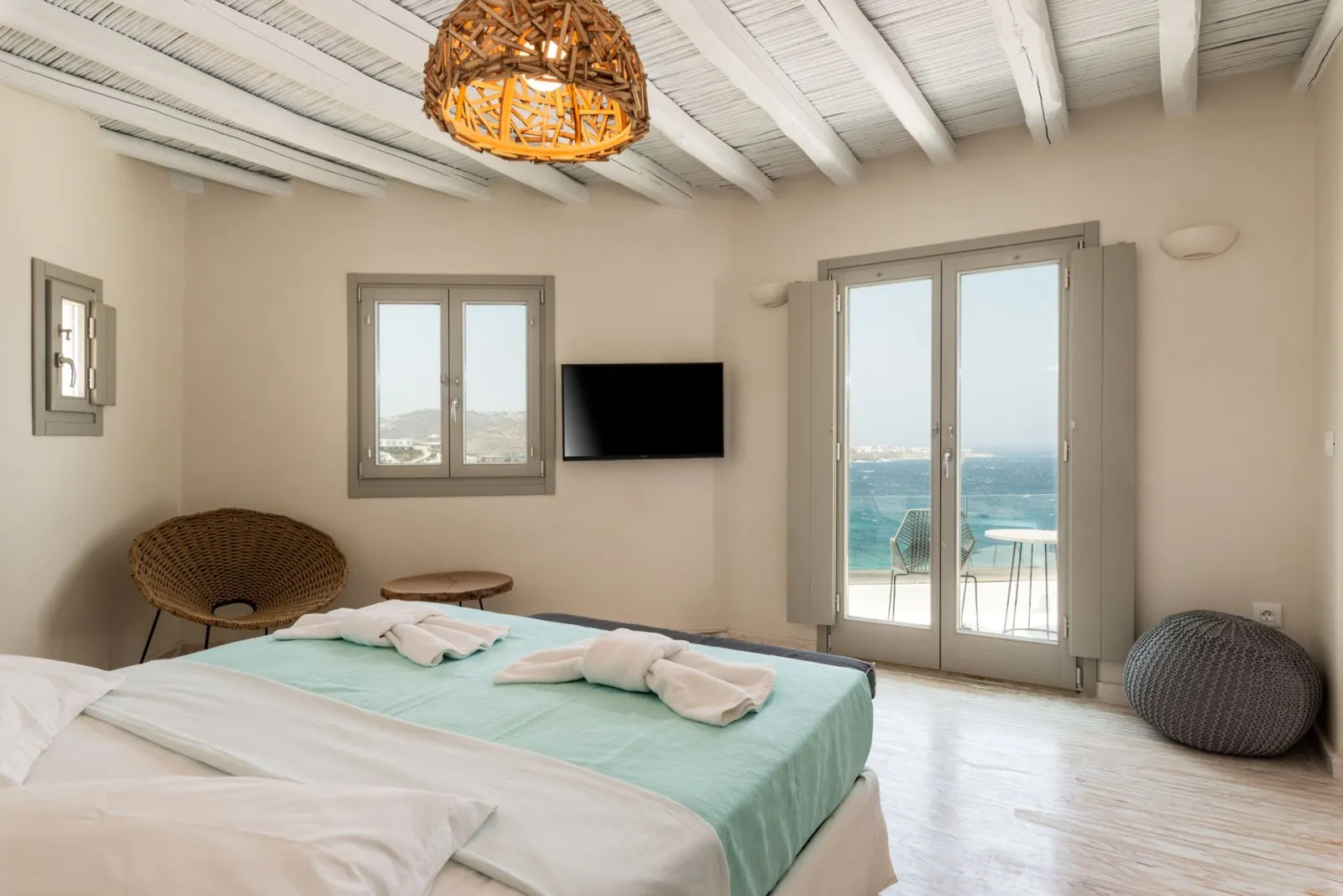Superior Sea View Suite with Outdoor Hot Tub