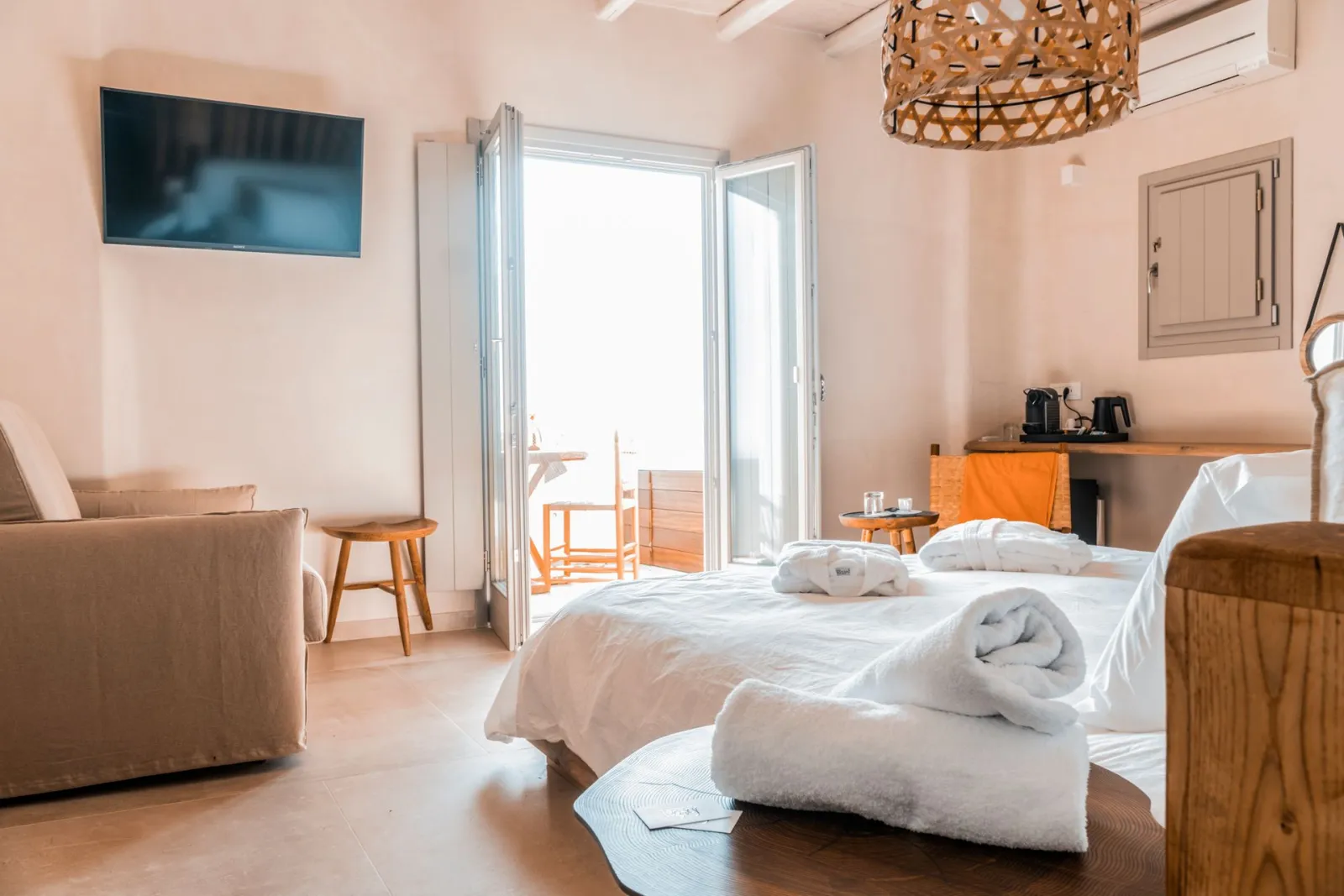Grand Sea View Suite with Outdoor Hot Tub