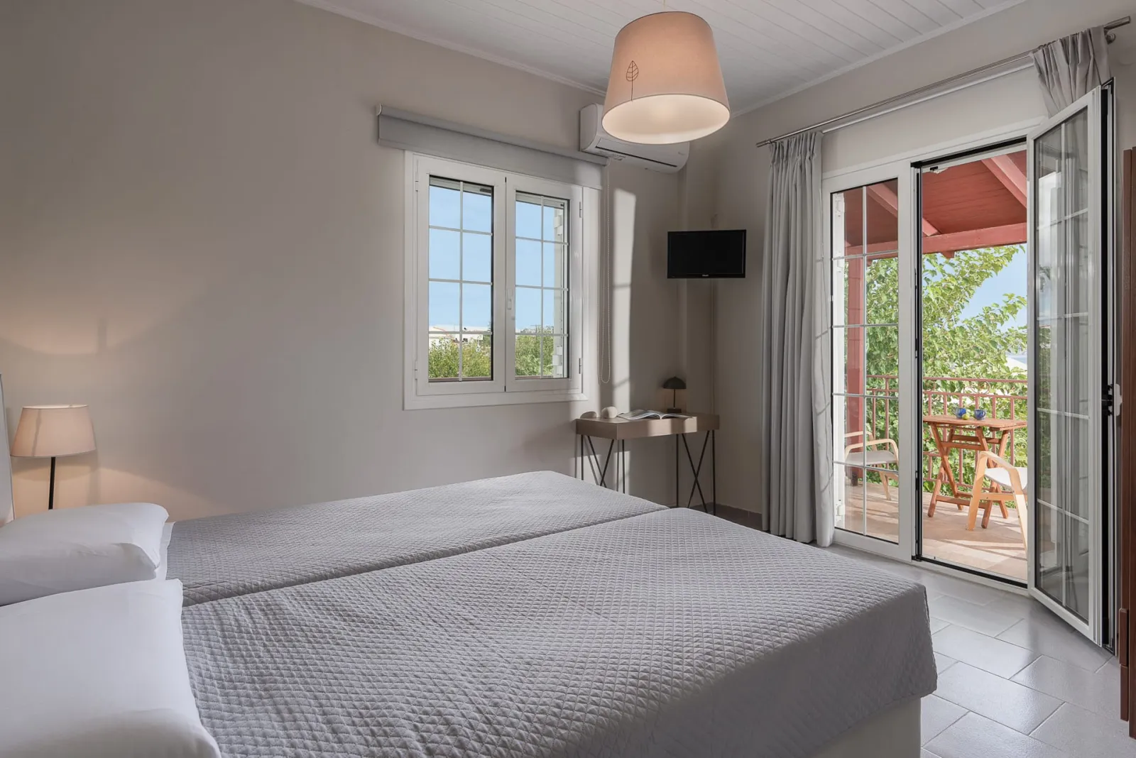 Superior Apartment | Garden & Partial Sea View [60 m²]