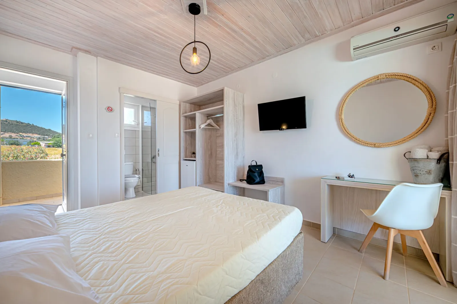 Connecting Rooms
