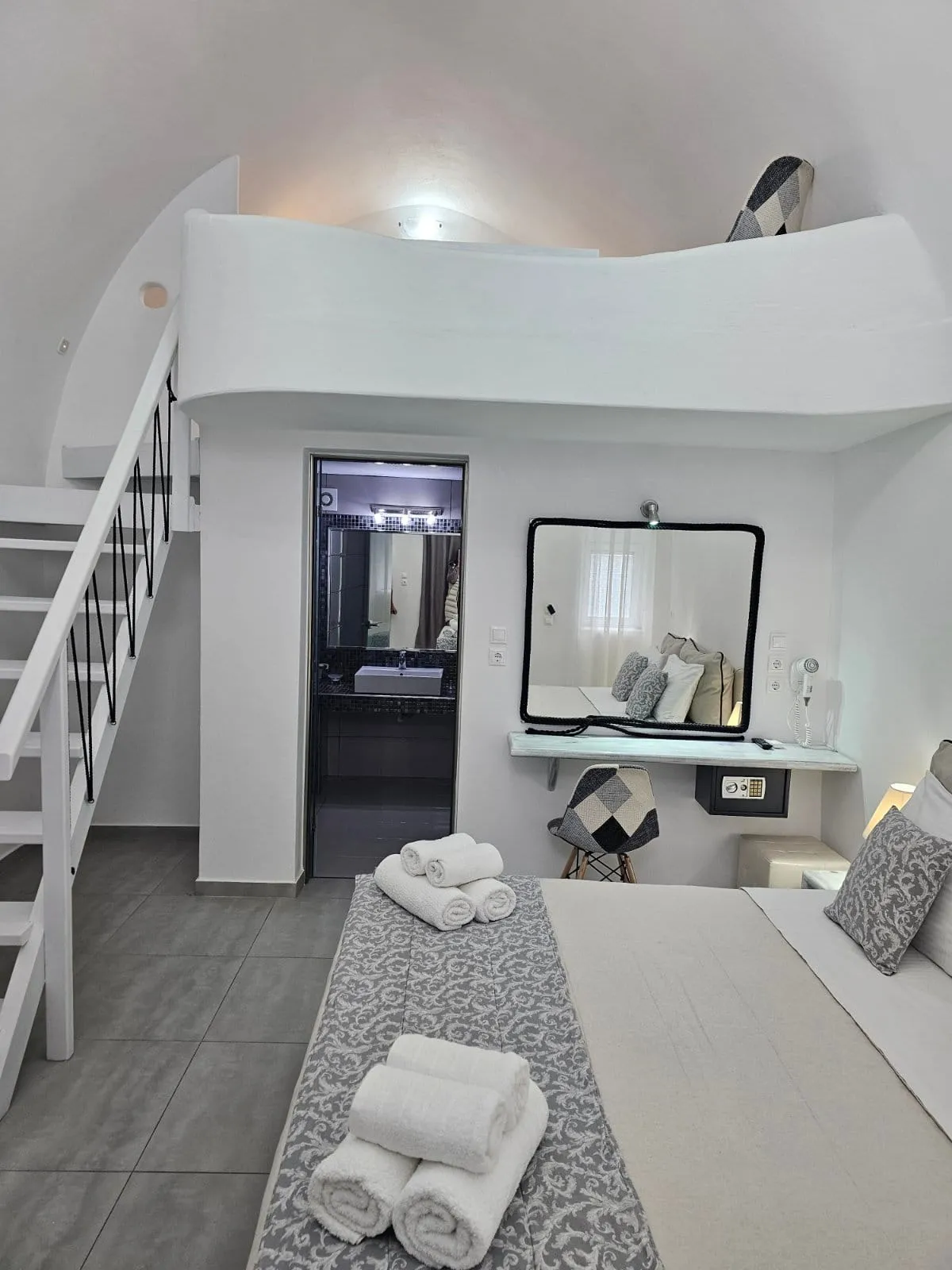 Family Split Level Superior Room