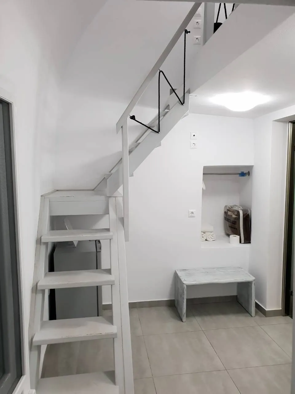 Budget Cave Room without View