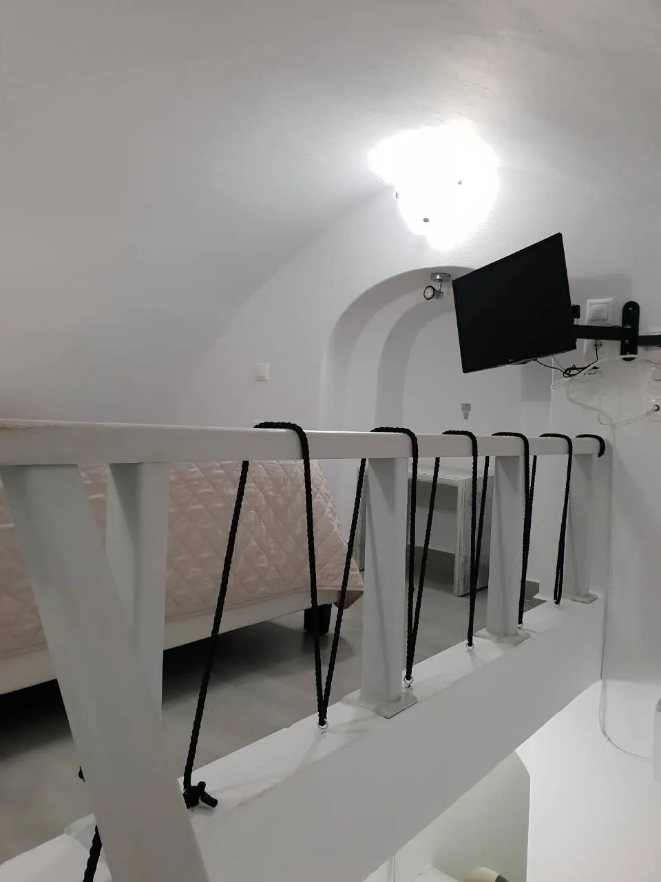 Budget Cave Room without View