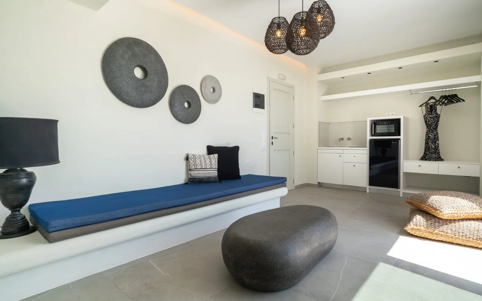 Luxury Suite with Outdoor Jetted Tub & Sea View