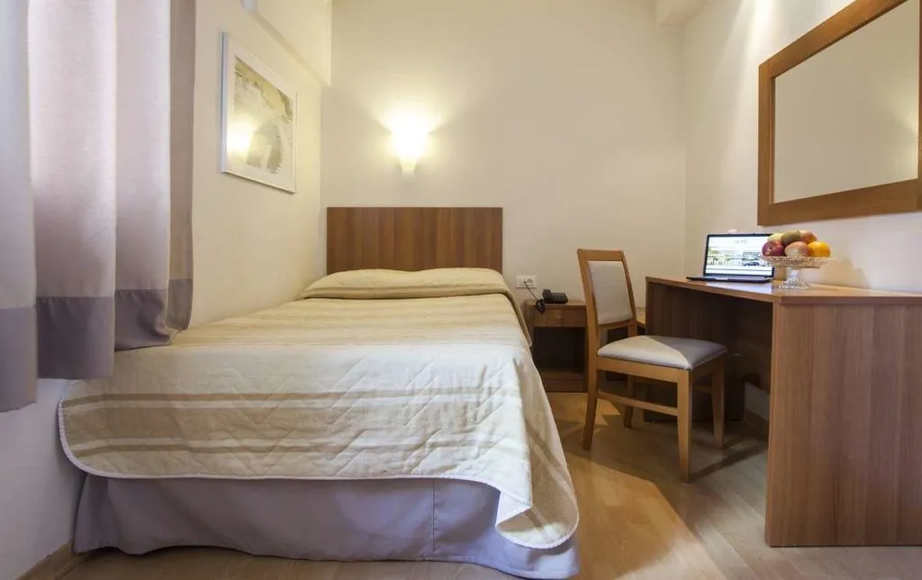 Economy Single Room